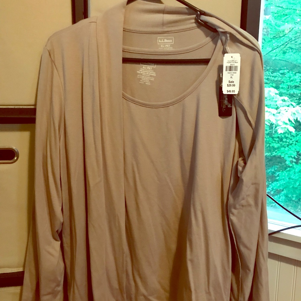 NWT. Women’s LL Bean camisole and shell